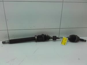 Begagnade Drivaxel, höger fram Ford Fiesta 6 (JA8) 1.4 TDCi Pris € 59,00 Marginaltabell erbjuds av Autobedrijf G.H. Wessel B.V.