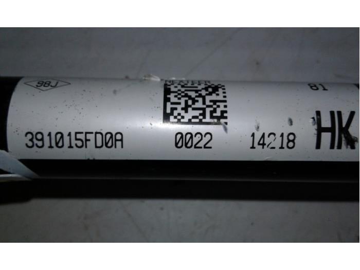 Drivaxel, vänster fram från en Nissan Micra (K14) 1.5 dCi 2020