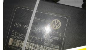 Begagnade ABS-pump Volkswagen Golf V (1K1) 1.6 FSI 16V Pris € 79,00 Marginaltabell erbjuds av Autobedrijf G.H. Wessel B.V.