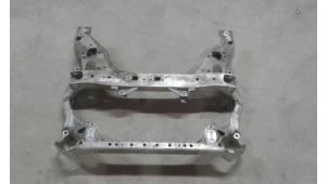 Begagnade Underram BMW 3 serie (E90) 316d 16V Pris € 349,00 Marginaltabell erbjuds av Wessel Parts & Service B.V.