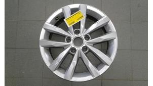 Begagnade Hjul Volkswagen Touran (5T1) 1.6 TDI SCR BlueMotion Technology Pris € 125,00 Marginaltabell erbjuds av Autobedrijf G.H. Wessel B.V.