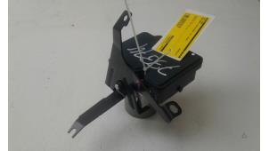 Begagnade ABS-pump Mercedes GLB (247.6) 2.0 GLB-250 Turbo 16V 4-Matic Pris € 279,00 Marginaltabell erbjuds av Autobedrijf G.H. Wessel B.V.