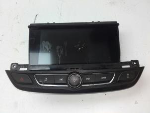 Begagnade Navigeringsdisplay Opel Insignia Sports Tourer 2.0 CDTI 16V 4x4 Pris på förfrågan erbjuds av Autobedrijf G.H. Wessel B.V.