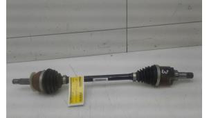 Begagnade Drivaxel, vänster fram Volkswagen Up! (121) 1.0 12V 60 Pris € 69,00 Marginaltabell erbjuds av Wessel Parts & Service B.V.