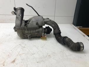 Gebruikte Compressor Mercedes C Combi (S203) 2.0 C-200K 16V Prijs € 225,00 Margeregeling aangeboden door Autobedrijf G.H. Wessel B.V.