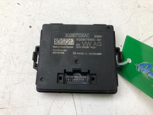 Gebruikte Gateway module Volkswagen Transporter T6 2.0 TDI Prijs € 49,00 Margeregeling aangeboden door Autobedrijf G.H. Wessel B.V.