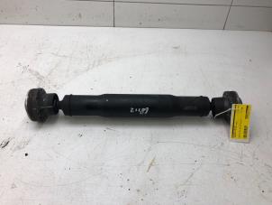 Begagnade 4x4 främre mellandrivaxel Mercedes R (W251) 3.0 320 CDI 24V 4-Matic Pris € 79,00 Marginaltabell erbjuds av Autobedrijf G.H. Wessel B.V.