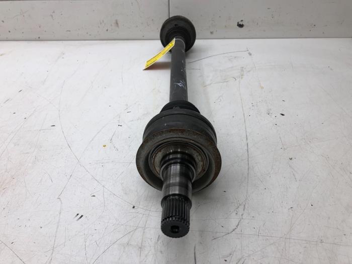 Drivaxel, höger bak från en Mercedes-Benz C (W204) 2.2 C-220 CDI 16V BlueEFFICIENCY 2013