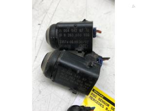 Gebruikte PDC Sensor Set Mercedes R (W251) 3.0 300 CDI 24V BlueEFFICIENCY Prijs € 99,00 Margeregeling aangeboden door Autobedrijf G.H. Wessel B.V.