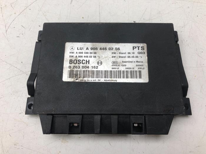 PDC Module van een Volkswagen Crafter 2.5 TDI 28/30/32/35 MWB 2008