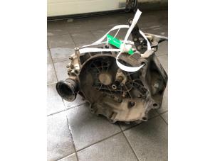 Begagnade Växellåda Volkswagen Fox (5Z) 1.2 Pris € 375,00 Marginaltabell erbjuds av Autobedrijf G.H. Wessel B.V.