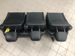 Begagnade Baksätesbänk Mercedes Vito Tourer (447.7) Pris € 1.699,00 Marginaltabell erbjuds av Autobedrijf G.H. Wessel B.V.