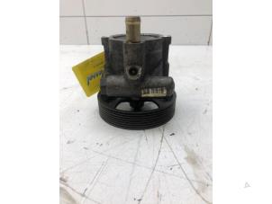 Gebruikte Servopomp Renault Laguna II Grandtour (KG) 1.9 dCi 120 Prijs € 39,00 Margeregeling aangeboden door Autobedrijf G.H. Wessel B.V.