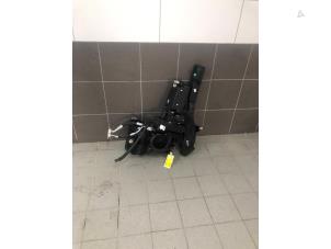 Begagnade Värmarhus Mercedes V (447.8) 2.1 250 BlueTEC, 250 d 16V 4-Matic Pris € 225,00 Marginaltabell erbjuds av Autobedrijf G.H. Wessel B.V.