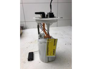 Begagnade Elektrisk bränslepump Volkswagen Up! (121) 1.0 12V 60 Pris € 29,00 Marginaltabell erbjuds av Wessel Parts & Service B.V.