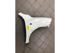 Begagnade Framskärm, höger Nissan Juke (F15) 1.5 dCi Pris € 149,00 Marginaltabell erbjuds av Autobedrijf G.H. Wessel B.V.