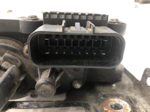 Gebruikte Handrem Mechaniek Opel Insignia 2.0 CDTI 16V 140 ecoFLEX Prijs € 149,00 Margeregeling aangeboden door Autobedrijf G.H. Wessel B.V.