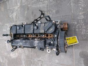 Używane Glowica cylindra Kia Sportage (QL) 1.6 CRDi 16V 136 Cena € 999,00 Procedura marży oferowane przez Wessel Parts & Service B.V.