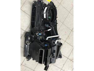 Begagnade Värmarhus Lynk &amp; Co 01 1.5 PHEV Pris € 299,00 Marginaltabell erbjuds av Wessel Parts & Service B.V.