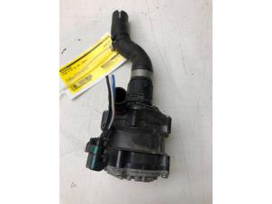 Gebruikte Waterpomp Lynk &amp; Co 01 1.5 PHEV Prijs € 149,00 Margeregeling aangeboden door Autobedrijf G.H. Wessel B.V.