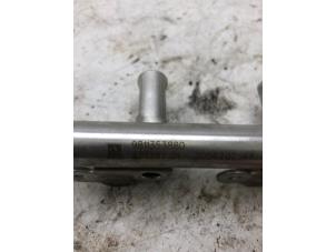 Gebruikte Common rail (Injectie) Opel Corsa F (UB/UH/UP) 1.2 Turbo 12V 100 Prijs € 79,00 Margeregeling aangeboden door Autobedrijf G.H. Wessel B.V.