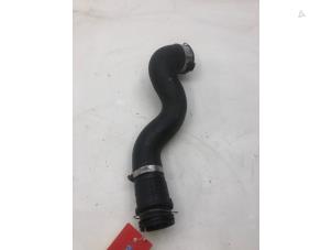 Begagnade Laddluftkylarslang Opel Astra K 1.6 CDTI 110 16V Pris € 39,00 Marginaltabell erbjuds av Autobedrijf G.H. Wessel B.V.