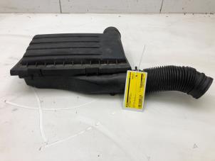 Gebruikte Luchtfilterhuis Volkswagen Touran (5T1) 1.4 TSI Prijs € 89,00 Margeregeling aangeboden door Autobedrijf G.H. Wessel B.V.