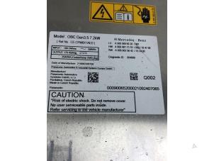 Gebruikte Regelapparaat hybride accu Mercedes A (177.0) 1.3 A-250 e Turbo 16V Prijs € 899,00 Margeregeling aangeboden door Autobedrijf G.H. Wessel B.V.