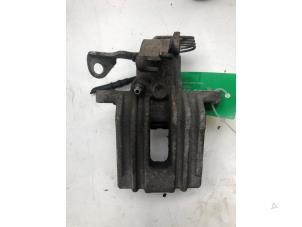 Gebruikte Remklauw (Tang) links-achter Audi A6 Avant (C5) 2.5 TDI V6 24V Prijs € 39,00 Margeregeling aangeboden door Autobedrijf G.H. Wessel B.V.