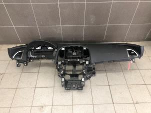 Begagnade Instrumentbräda Opel Astra J (PC6/PD6/PE6/PF6) 1.4 Turbo 16V Pris € 299,00 Marginaltabell erbjuds av Autobedrijf G.H. Wessel B.V.