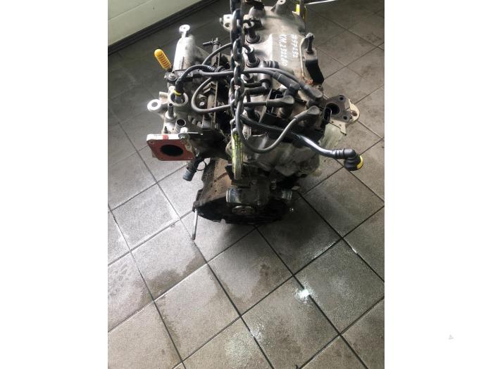 Motor från en Renault Clio III Estate/Grandtour (KR) 1.2 16V TCE 100 2008
