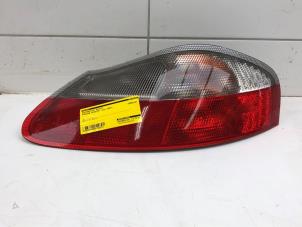 Gebruikte Achterlicht rechts Porsche Boxster (986) 2.7 24V Prijs € 249,00 Margeregeling aangeboden door Autobedrijf G.H. Wessel B.V.