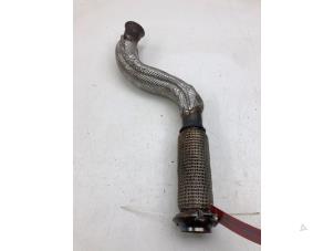 Gebruikte Voorpijp Uitlaat Opel Astra L (F3/FB/FM/FP) 1.2 Turbo 110 12V Prijs € 39,00 Margeregeling aangeboden door Autobedrijf G.H. Wessel B.V.