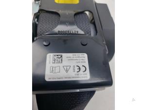 Gebruikte Gordelspanner rechts Mitsubishi Space Star (A0) 1.2 12V Prijs € 249,00 Margeregeling aangeboden door Autobedrijf G.H. Wessel B.V.