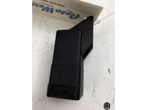 Begagnade Glödstiftsrelä Peugeot Boxer (U9) 2.2 BlueHDi 140 Pris € 59,00 Marginaltabell erbjuds av Autobedrijf G.H. Wessel B.V.