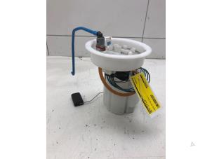 Gebruikte Brandstofpomp Elektrisch BMW X1 (F48) sDrive 18i 1.5 12V TwinPower Turbo Prijs € 99,00 Margeregeling aangeboden door Wessel Parts & Service B.V.