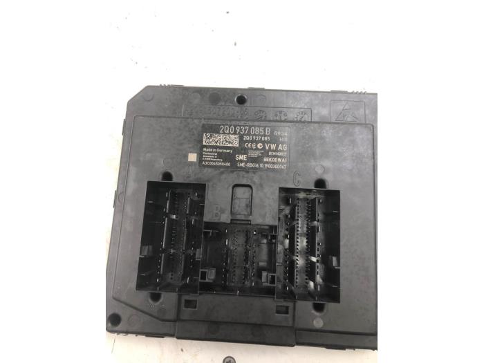 Dator , karosskontroll (BCM) från en Skoda Fabia III (NJ3) 1.0 12V 2019