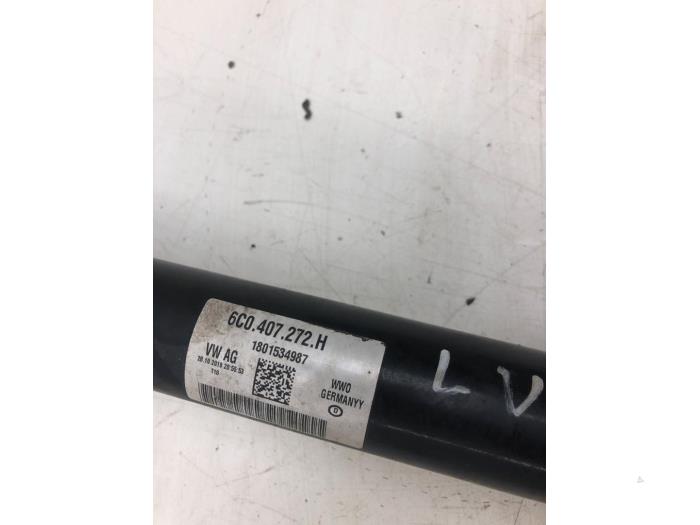 Drivaxel, höger fram från en Skoda Fabia III (NJ3) 1.0 12V 2019