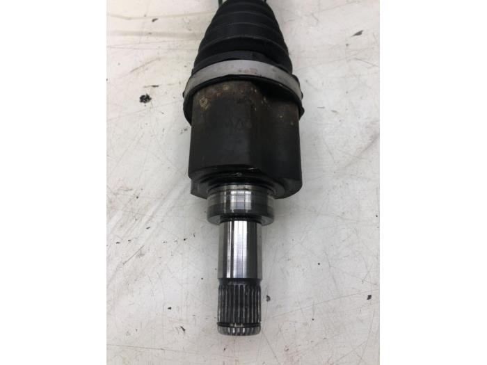 Drivaxel, höger fram från en Skoda Fabia III (NJ3) 1.0 12V 2019