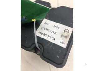 Begagnade ABS-pump Skoda Fabia III (NJ3) 1.0 12V Pris € 69,00 Marginaltabell erbjuds av Wessel Parts & Service B.V.