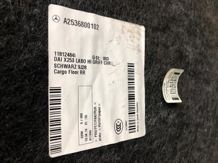 Golvpanel, lastområde från en Mercedes-Benz GLC (X253) 2.2 250d 16V BlueTEC 4-Matic 2016