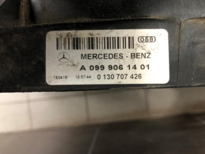Fläktmotor från en Mercedes-Benz GLC (X253) 2.2 250d 16V BlueTEC 4-Matic 2016