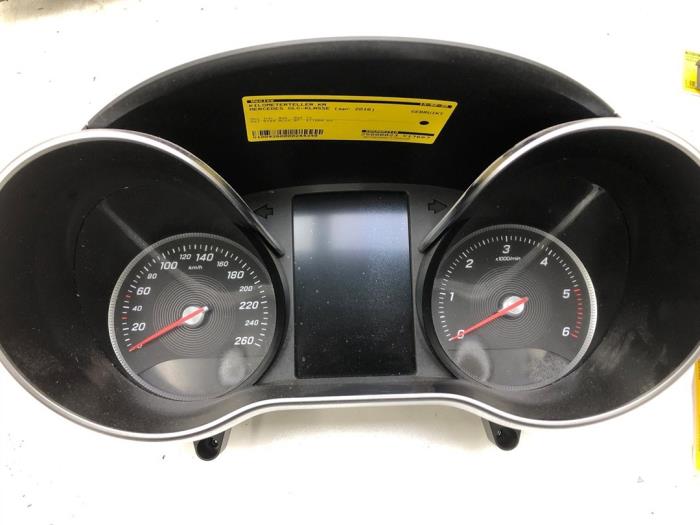 Vägmätare KM från en Mercedes-Benz GLC (X253) 2.2 250d 16V BlueTEC 4-Matic 2016