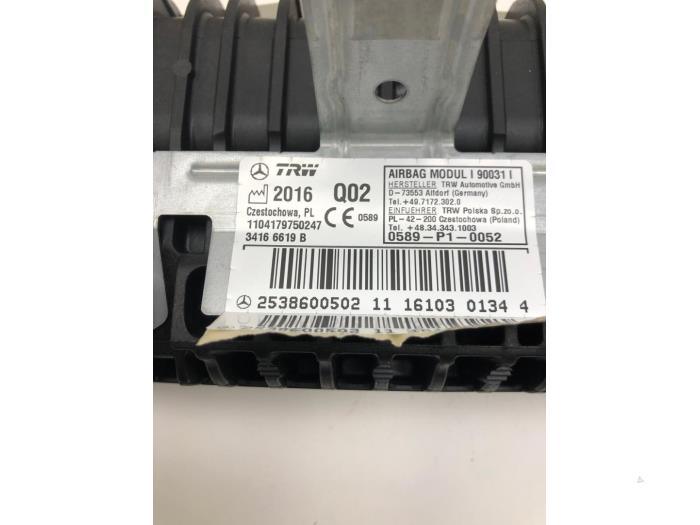 Höger airbag (instrumentbräda) från en Mercedes-Benz GLC (X253) 2.2 250d 16V BlueTEC 4-Matic 2016