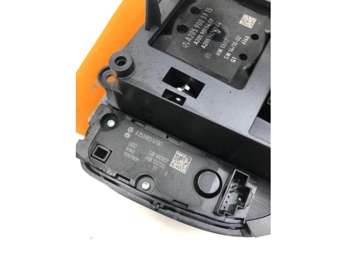 I-Drive-vred från en Mercedes-Benz GLC (X253) 2.2 250d 16V BlueTEC 4-Matic 2016