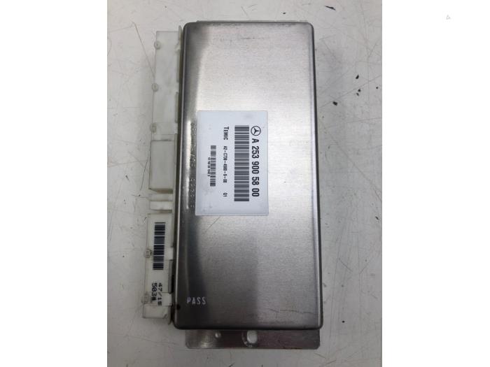 Luftfjädringsmodul från en Mercedes-Benz GLC (X253) 2.2 250d 16V BlueTEC 4-Matic 2016