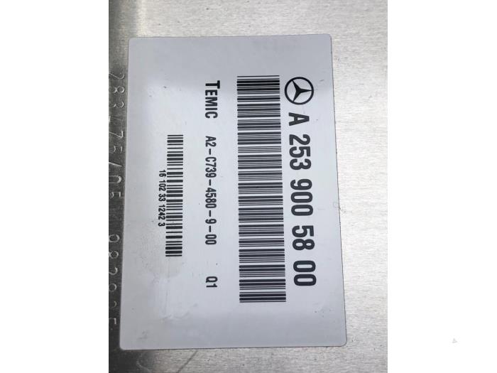 Luftfjädringsmodul från en Mercedes-Benz GLC (X253) 2.2 250d 16V BlueTEC 4-Matic 2016