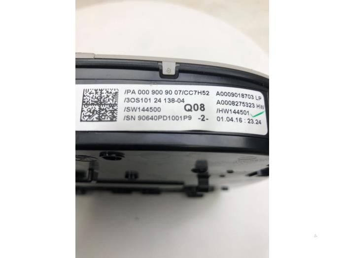 Innerbelysning, fram från en Mercedes-Benz GLC (X253) 2.2 250d 16V BlueTEC 4-Matic 2016