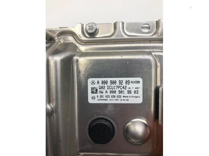 AdBlue-dator från en Mercedes-Benz GLC (X253) 2.2 250d 16V BlueTEC 4-Matic 2016