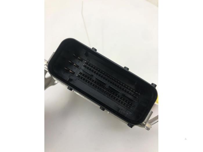 AdBlue-dator från en Mercedes-Benz GLC (X253) 2.2 250d 16V BlueTEC 4-Matic 2016